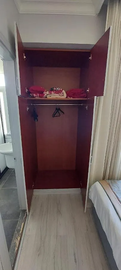 איסטמבול Paris Hotel Cafe Restaurant